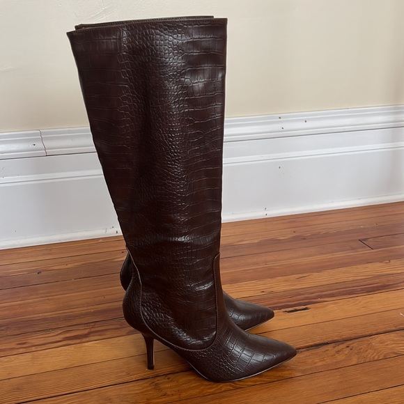 Brown Express Boots - Picture 4 of 8